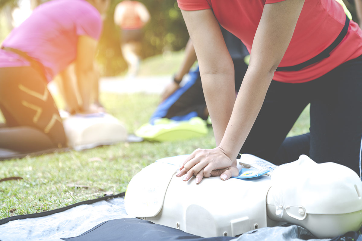 The Advantages of Being CPR-certified & Where to Take CPR Classes